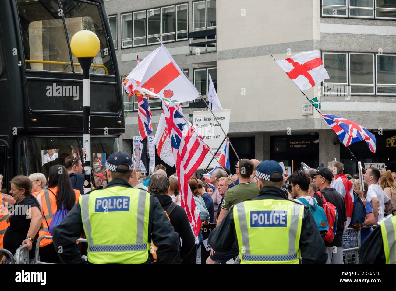 London, Großbritannien, 3. August 2019:- Unterstützer der Kundgebung des ehemaligen EDL-Führers Tommy Robinson in Central London Stockfoto