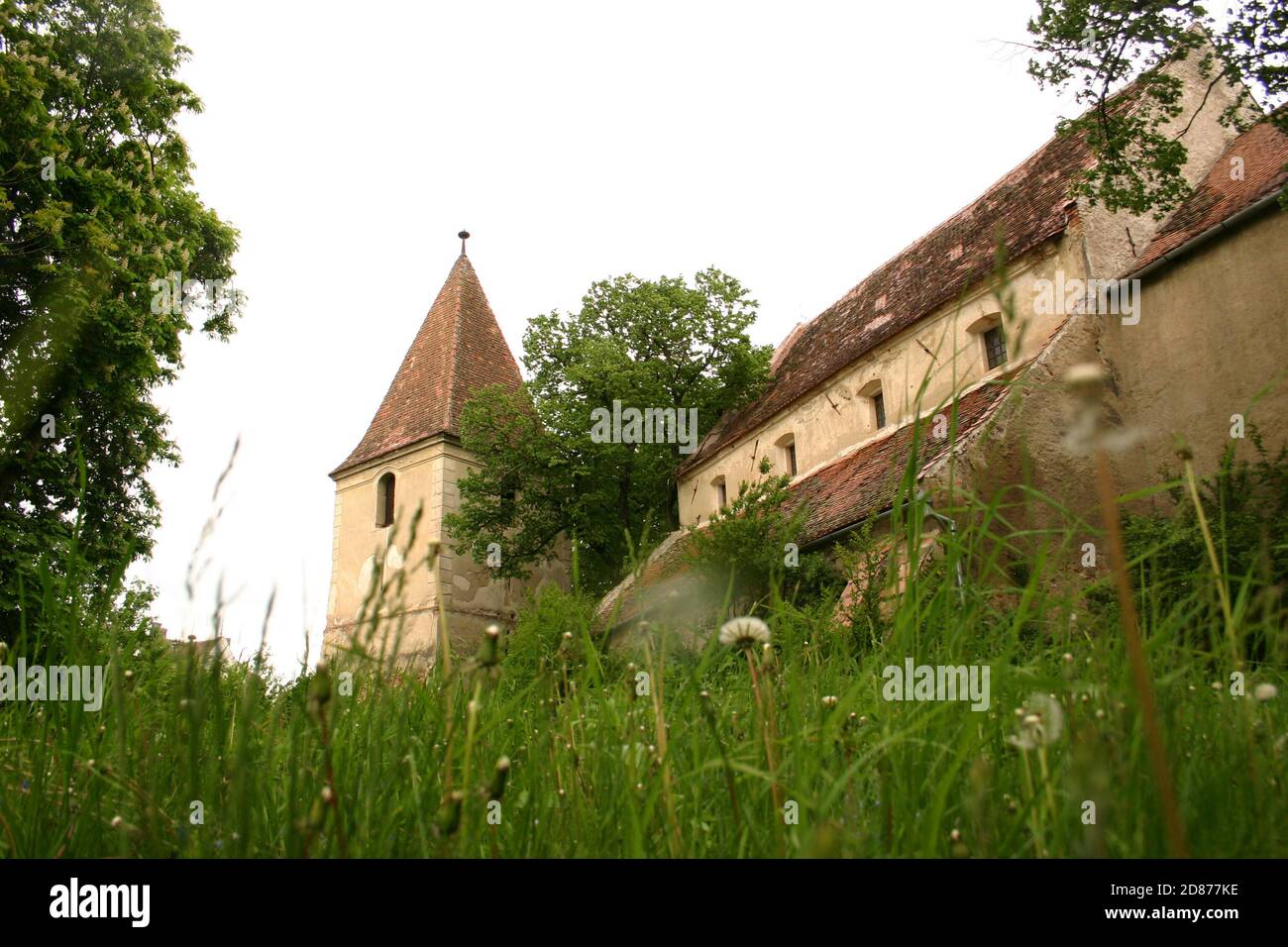 Rosia, Sibiu County, Rumänien. Die befestigte evangelische Kirche aus dem 13. Jahrhundert, historisches Denkmal. Stockfoto