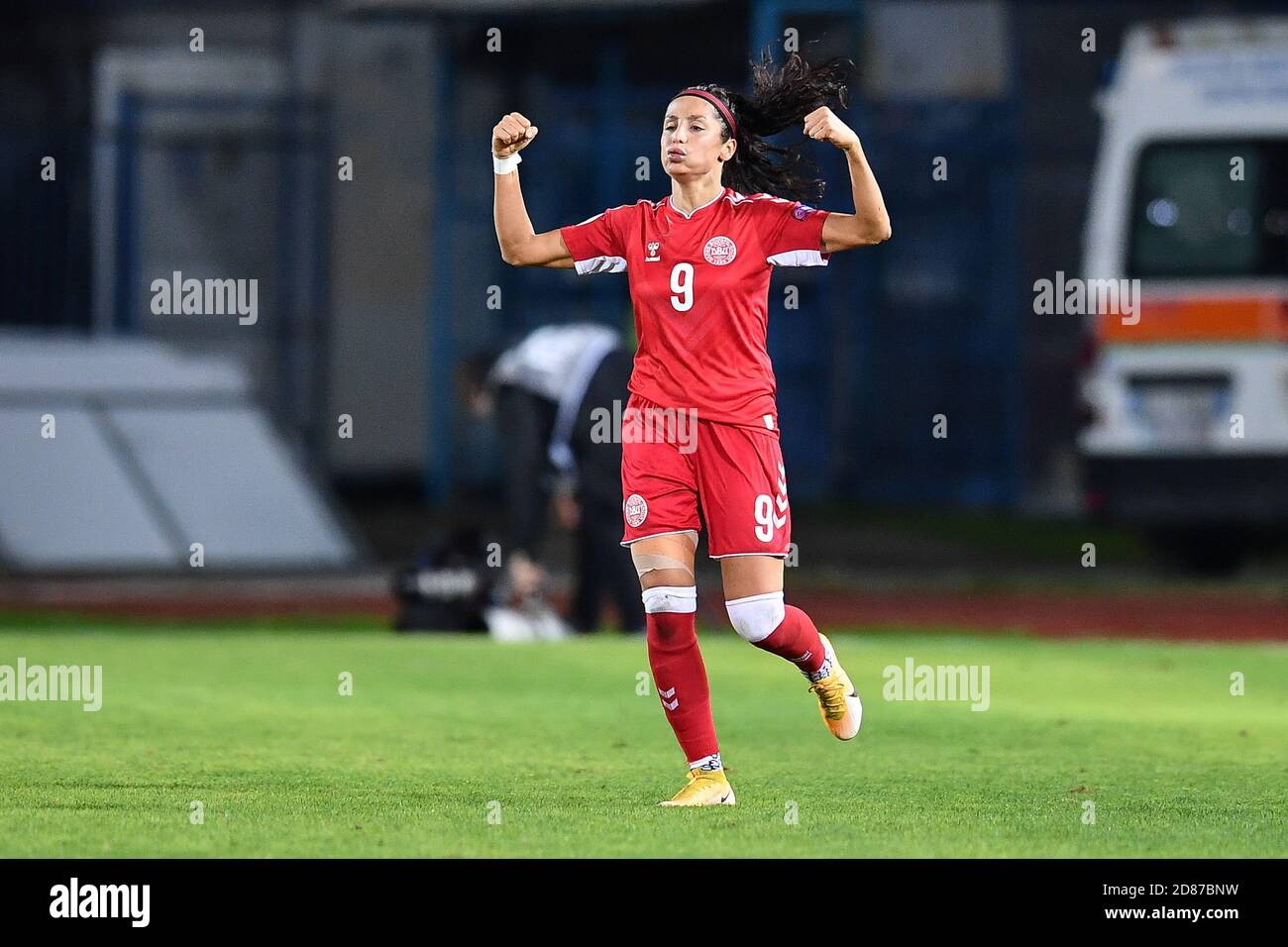 Carlo Castellani Stadium, empoli, Italien, 27 Oct 2020, Nadia Nadim (Dänemark) feiert nach einem Tor bei der EM 2022 Qualifikation - Italien Frauen gegen Dänemark, Italienische Fußballmannschaft - Credit: LM/Lisa Guglielmi/Alamy Live News Stockfoto