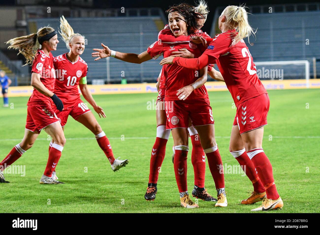 Carlo Castellani Stadium, empoli, Italien, 27 Oct 2020, Dänemark Spieler feiern das Tor bei der EM 2022 Qualifikation - Italien Frauen gegen Dänemark, Italienische Fußballmannschaft - Credit: LM/Lisa Guglielmi/Alamy Live News Stockfoto