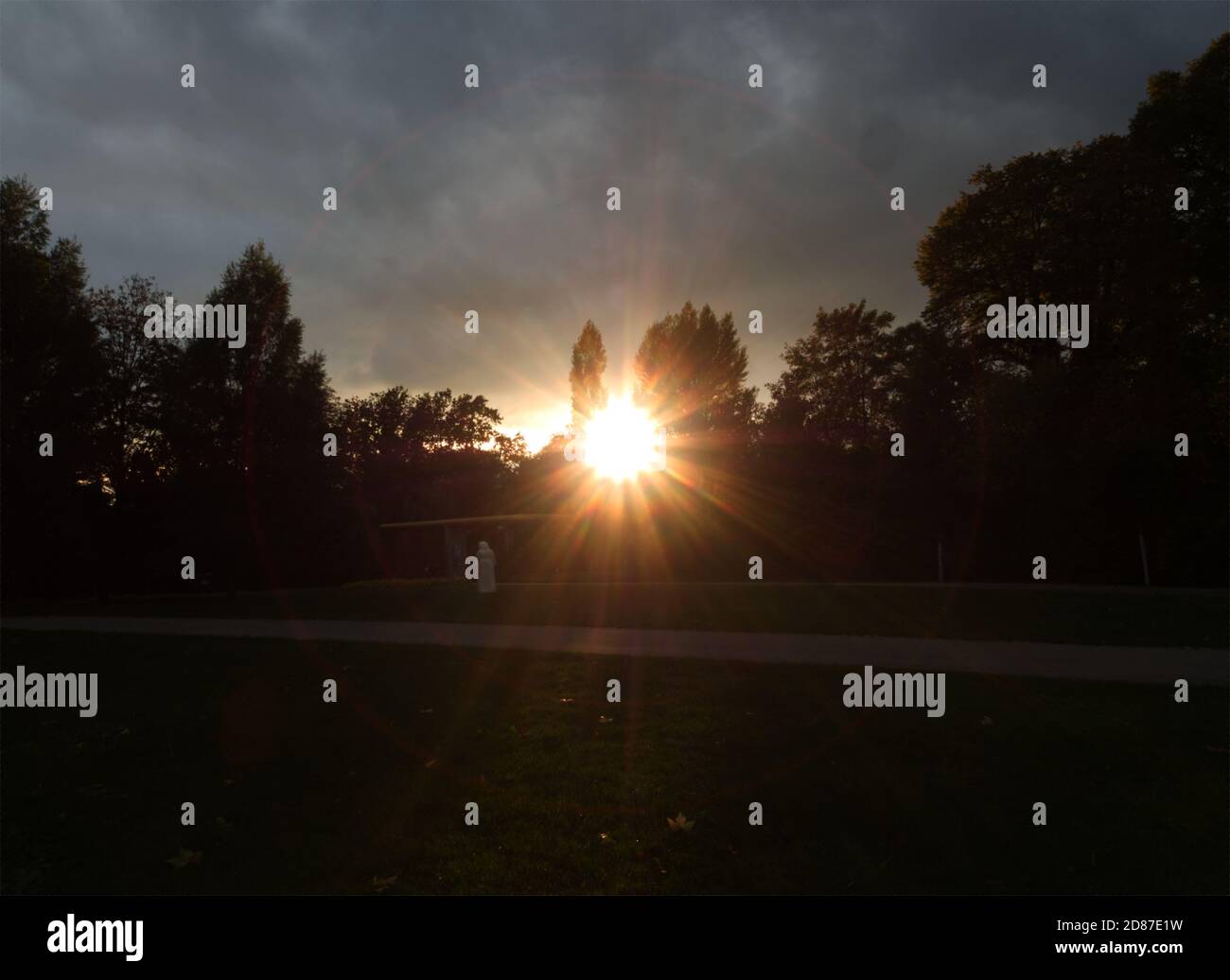 Kreative Fotografie mit olympus bei Sonnenuntergang und Sonneneinbruch Stockfoto