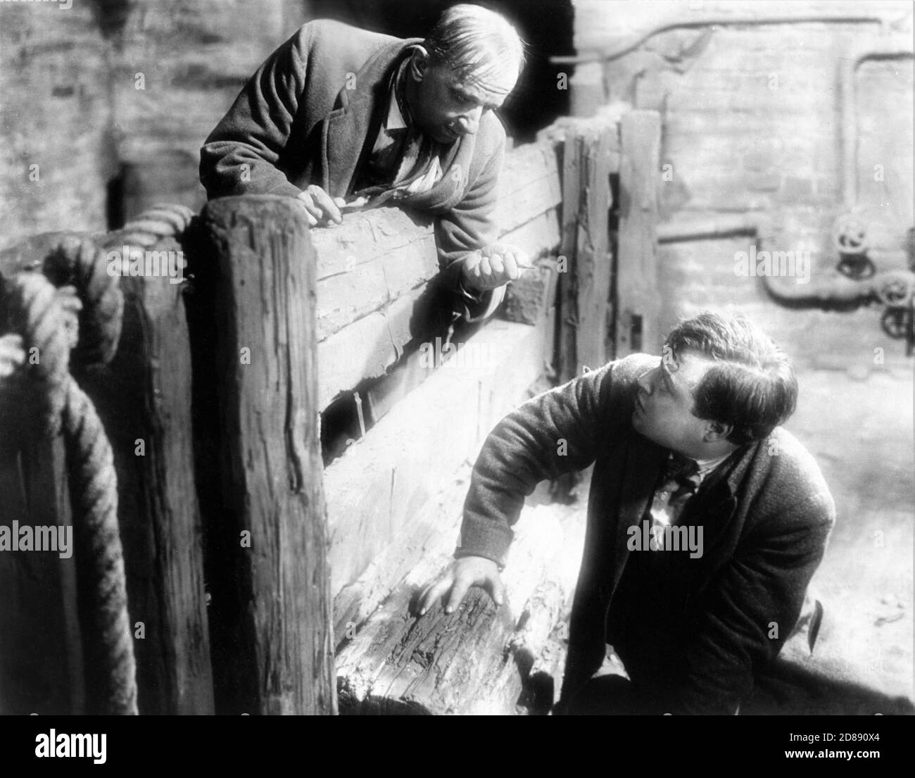 PETER LORRE in M - eine Stadt sucht einen Morder 1931 Regie FRITZ LANG Drehbuch Thea von Harbou und Fritz Lang Nero - Film AG. Stockfoto