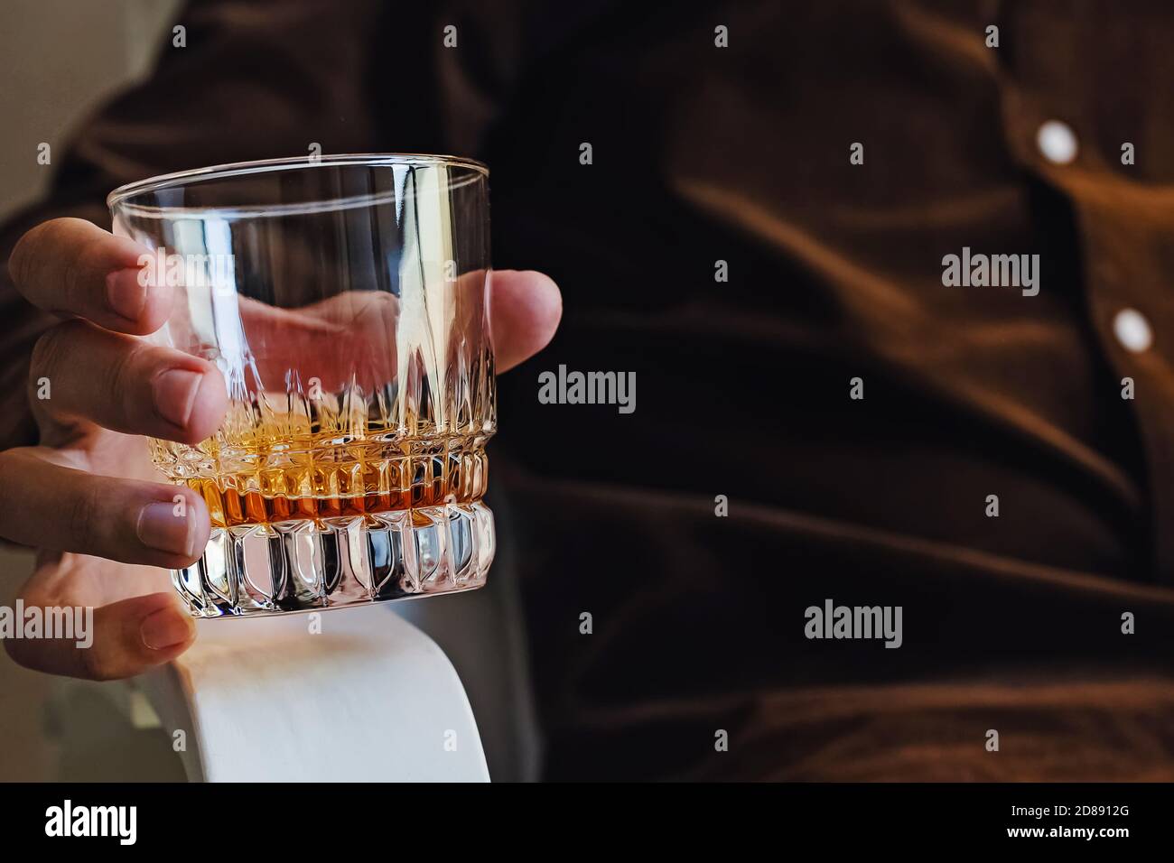 Nahaufnahme des Glases mit Whiskey Stockfoto