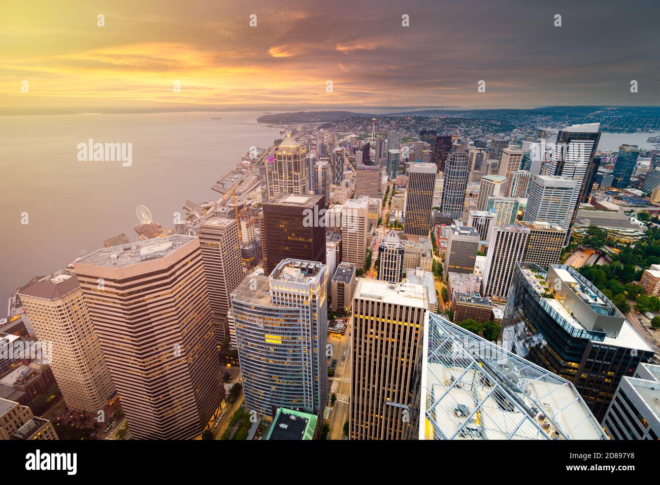 Seattle, Washington, USA Downtown Skyline bei Nacht. Stockfoto