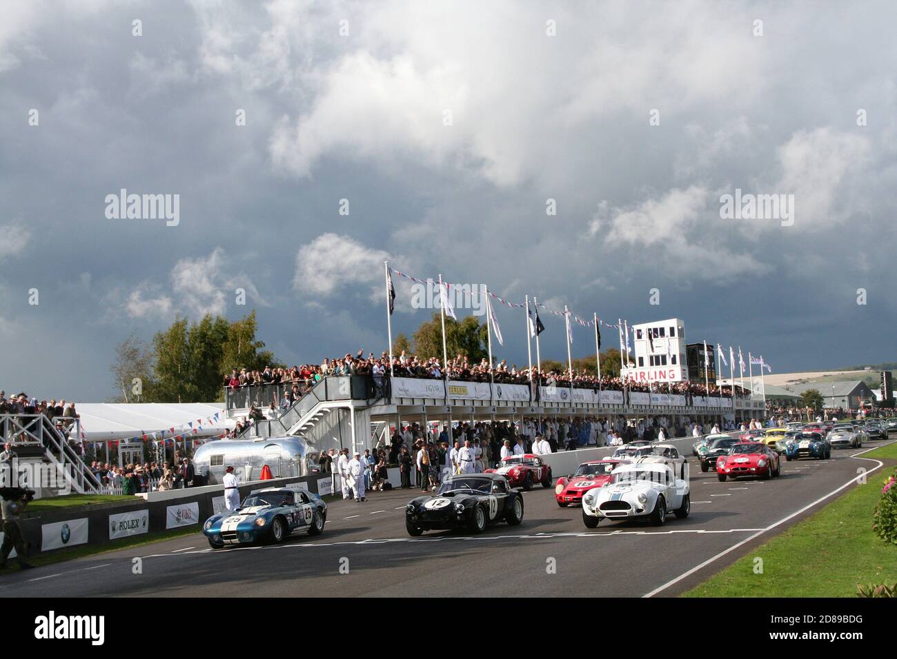 RAC TT Feier Rennen starten um 2011 Goodwood Revival Stockfoto