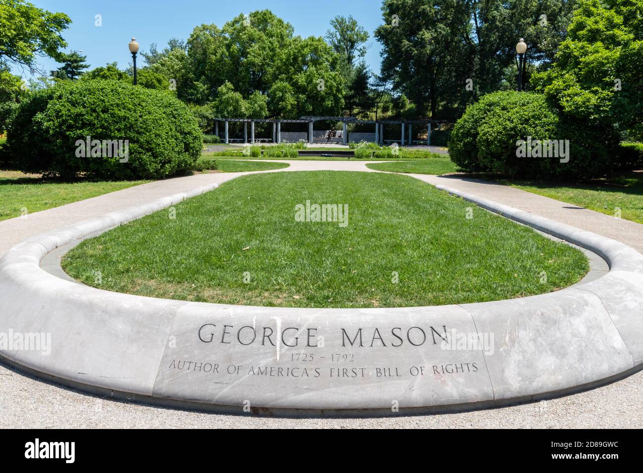 Das Denkmal für George Mason, den Autor von Amerikas erstem Gesetzentwurf, im West Potomac Park, Washington DC Stockfoto