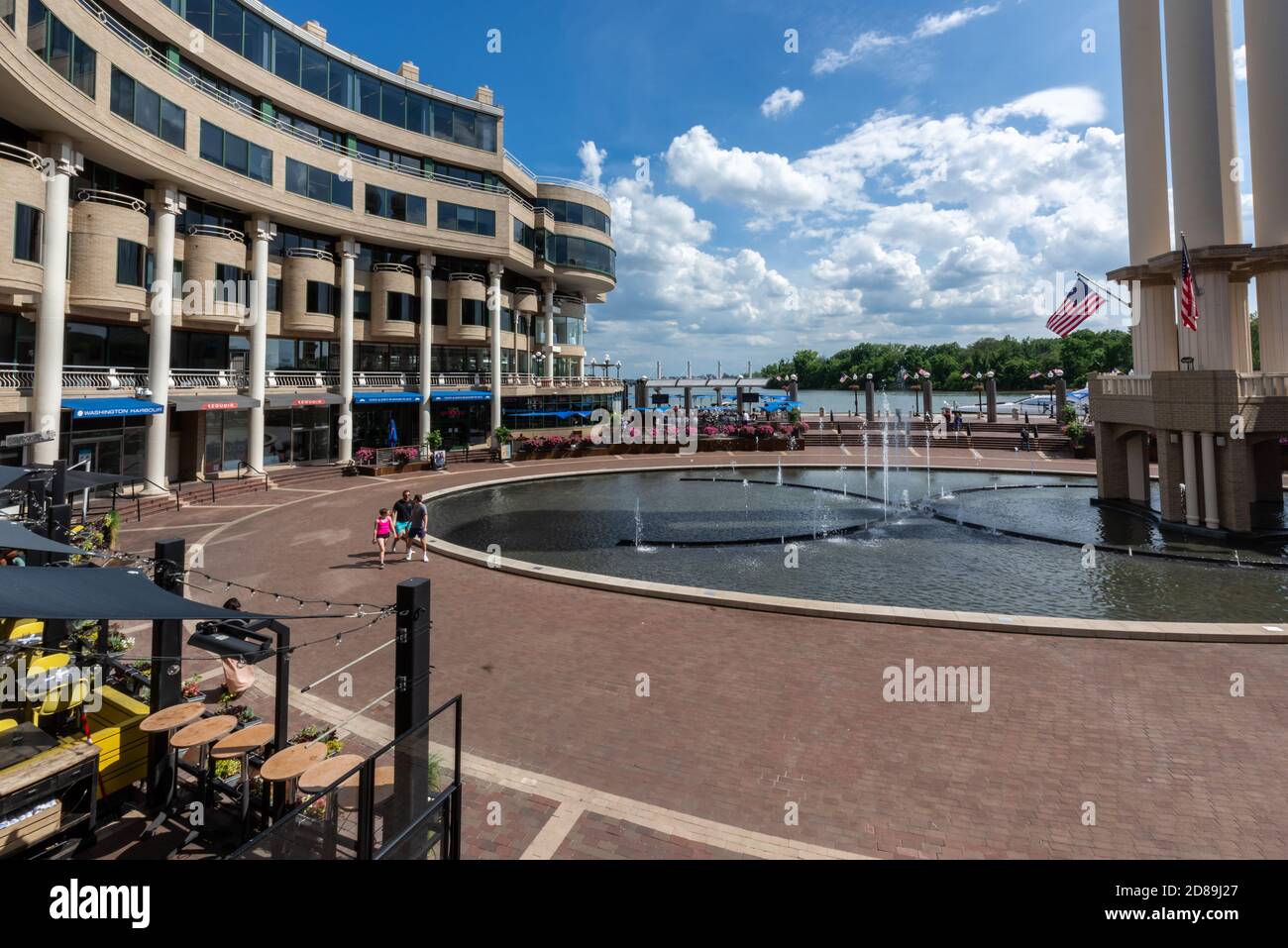 Der Washington Harbour Komplex liegt am Potomac River Stockfoto