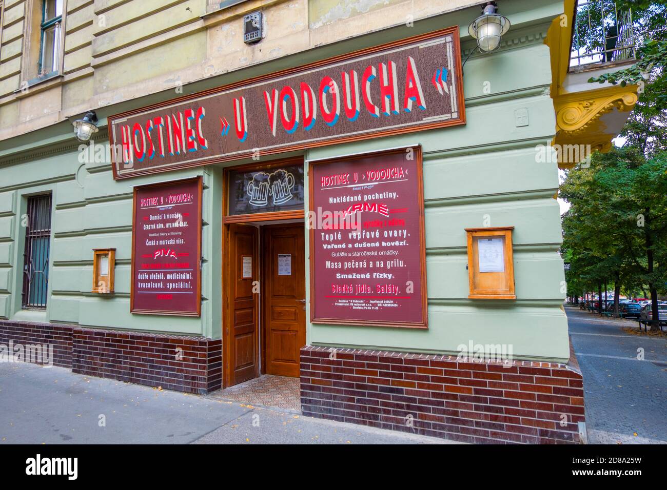 Hostinec, ein einfaches Restaurant und Bar, Zizkov, Prag, Tschechische Republik Stockfoto