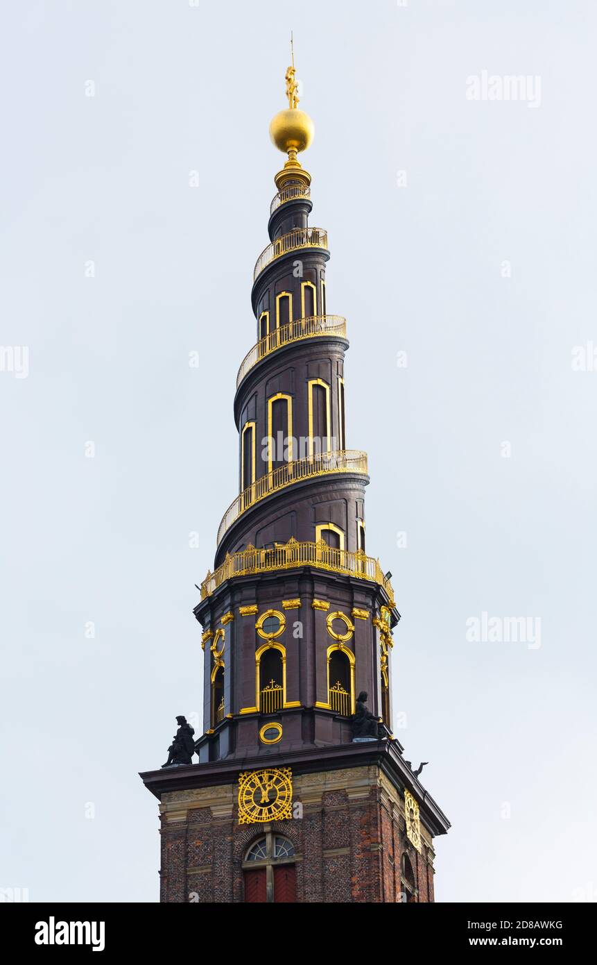 Die Kirche unseres Erlösers (dänisch: Vor Frelsers Kirke) ist eine Barockkirche in Kopenhagen, Kopenhagen, Dänemark, Europa Stockfoto