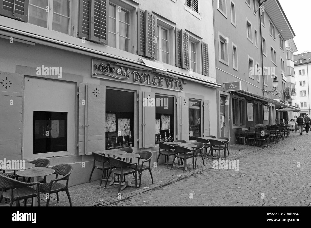 Gesundheit; Corona Virus; Covid-19; 2. Welle, Völker; Öffentlichkeit, Nahrung, Restaurant, Gastronomie, Unterhaltung, Handel, Verkauf, lokal, Lockdown, Leitartikel; so Stockfoto