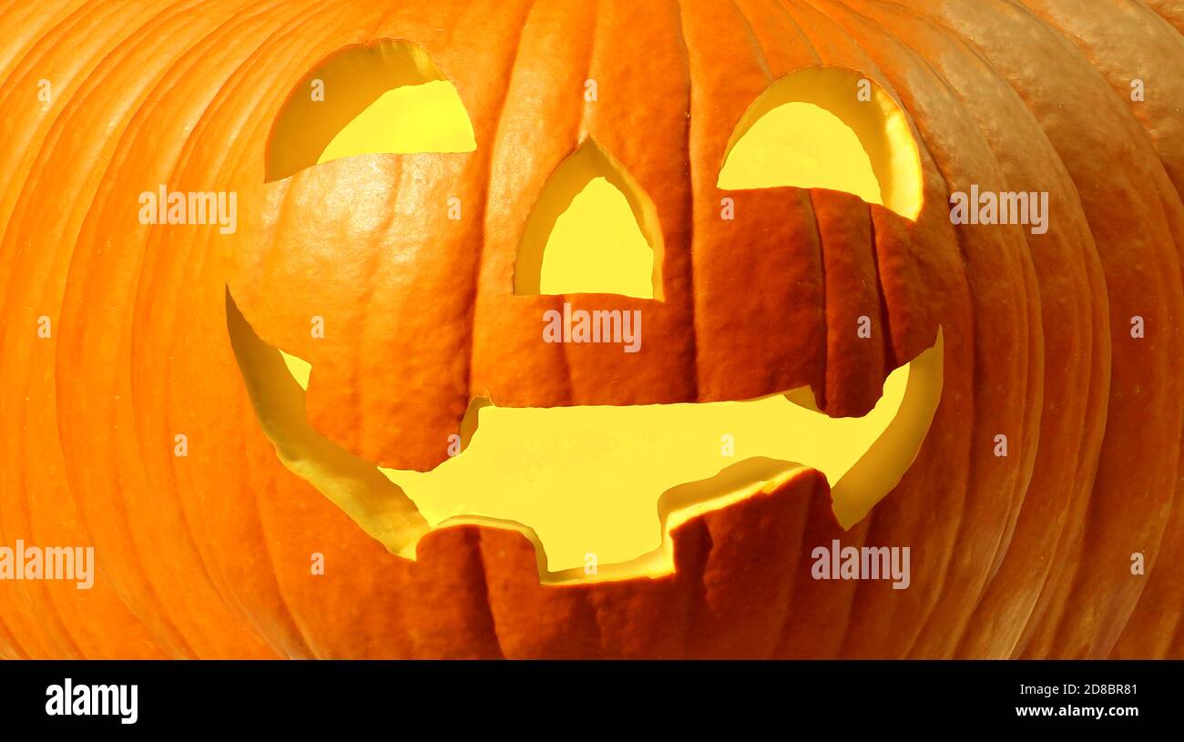 Halloween gruselige Jack-O-Laterne festlicher Kürbis als geschnitzter Kürbis als Herbst- oder Herbstfest Symbol. Stockfoto