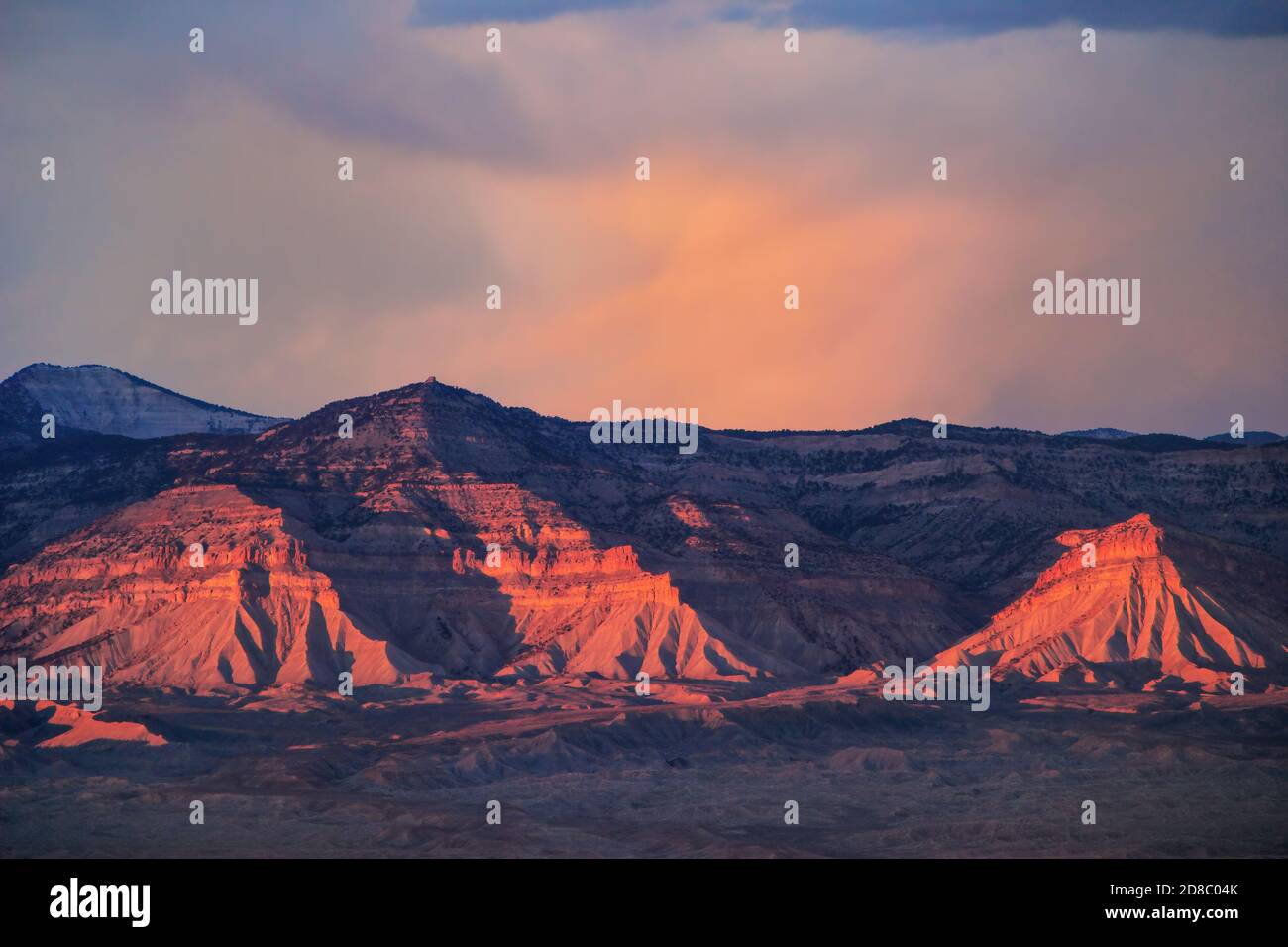 Blick auf Book Cliffs vom Colorado National Monument in der Nähe von Grand Junction, USA Stockfoto