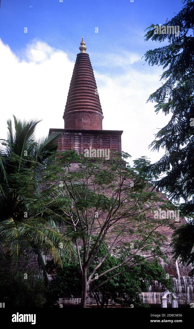 Jetavanaramaya Dagoba ist ein Stupa, oder buddhistische Reliquiendenkmal, befindet sich in den Ruinen des Jetavana Klosters in der alten buddhistischen Heiligen Stadt Anuradhapura, Sri Lanka Stockfoto