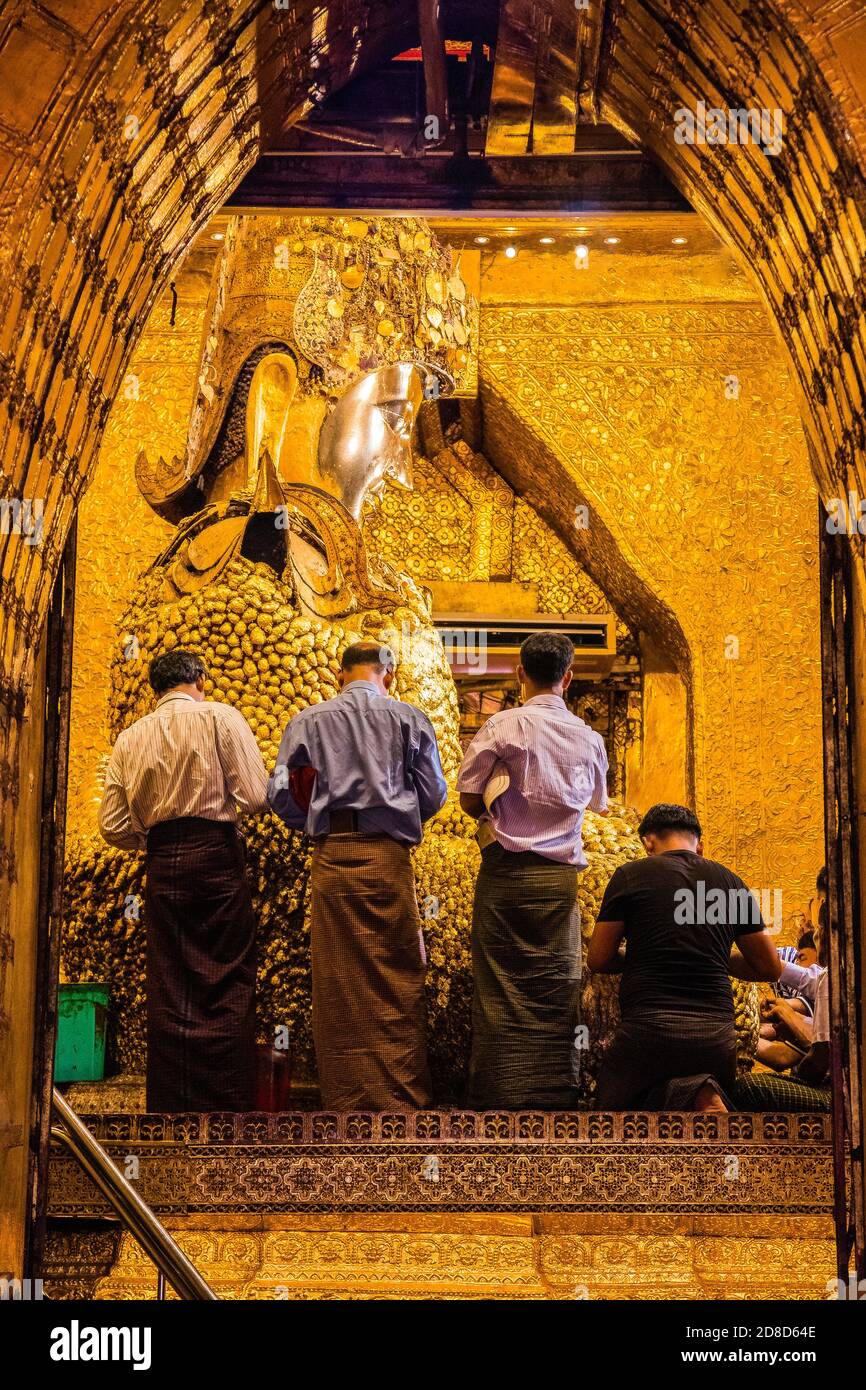 Mahamuni Buddha Tempel in Mandalay Burma Stockfoto
