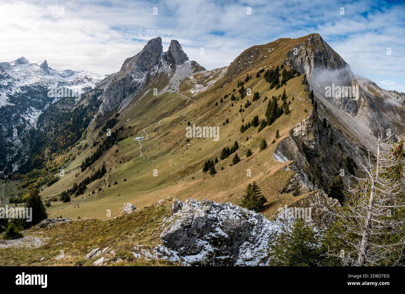 Gipfel von Les Jummeles und Le Grammont in Chablais Valaisan Stockfoto