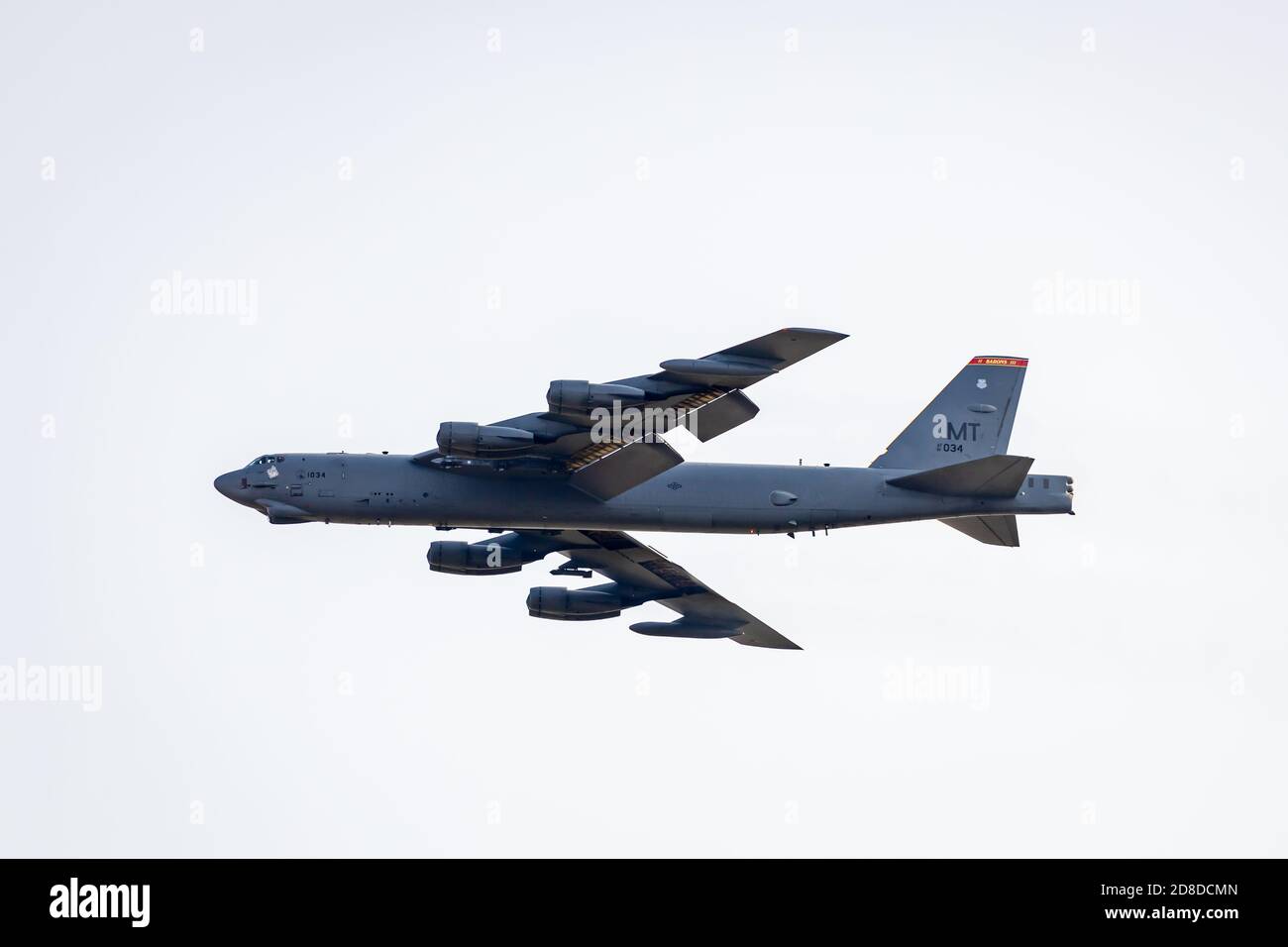 USAF B-52 Bomber fliegt über Fairford. Stockfoto