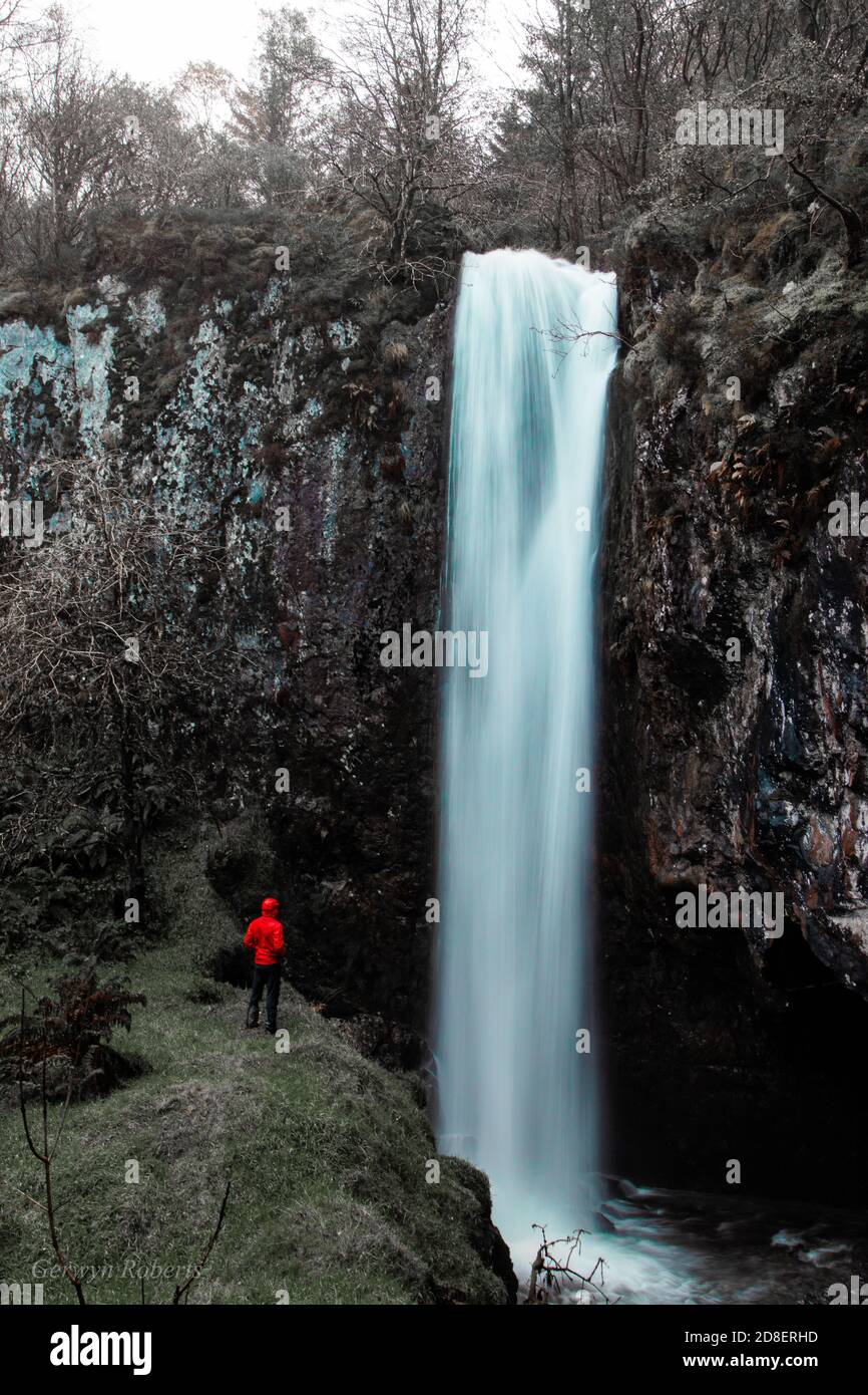 Versteckter Wasserfall Stockfoto