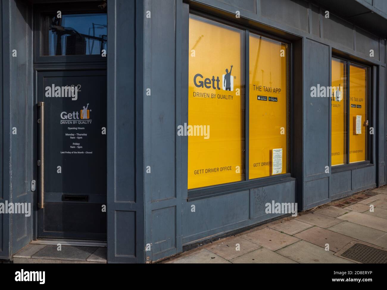 GETT Taxi App Offices London Gett ist ein Online-Taxi-Hailing-App-Service, der Kunden mit Transport, Waren und Dienstleistungen verbindet. Stockfoto