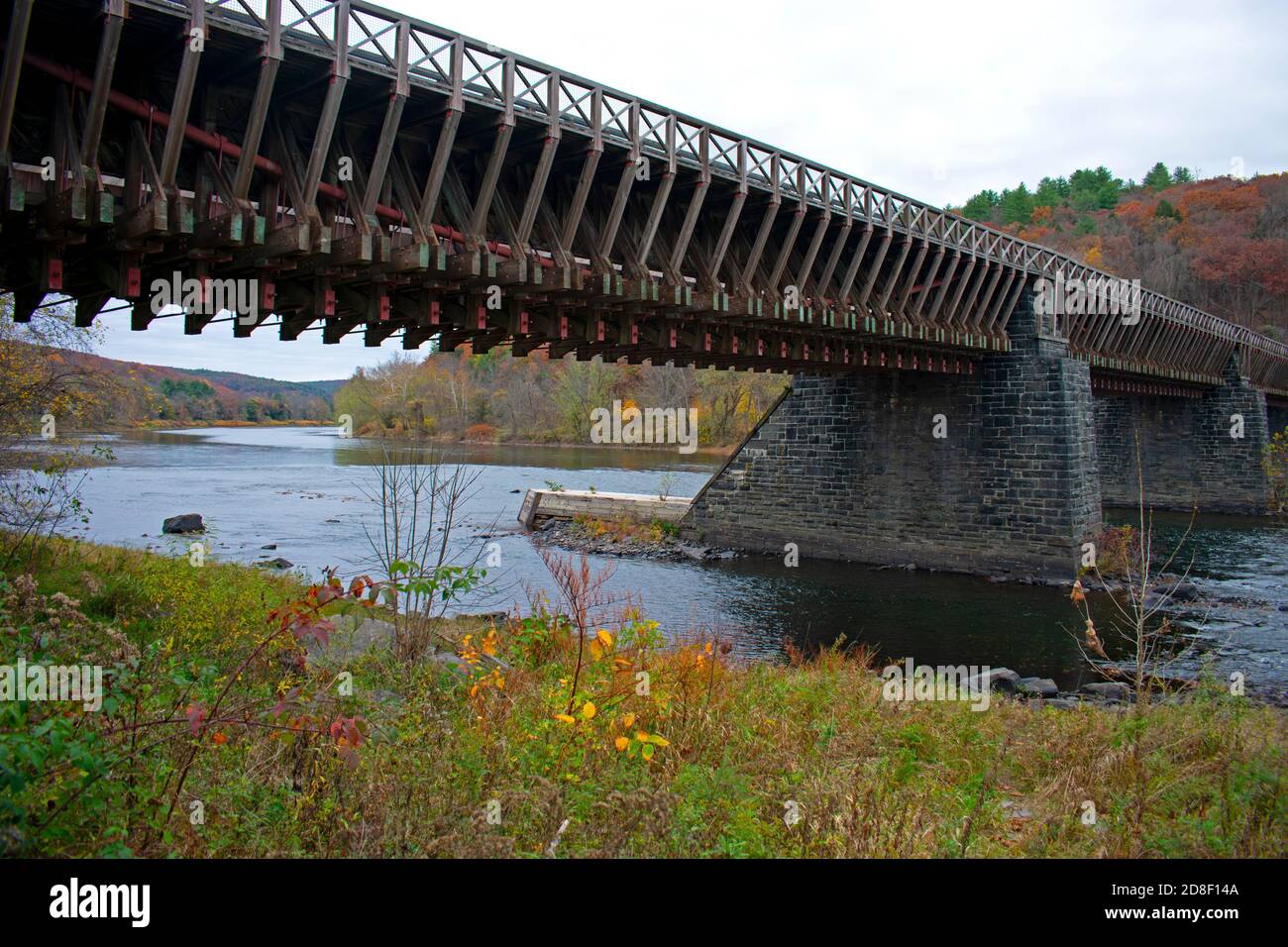 Brücke über den Delaware River in Lackawaxen, Pennsylvania, USA, nach New York State -03 Stockfoto