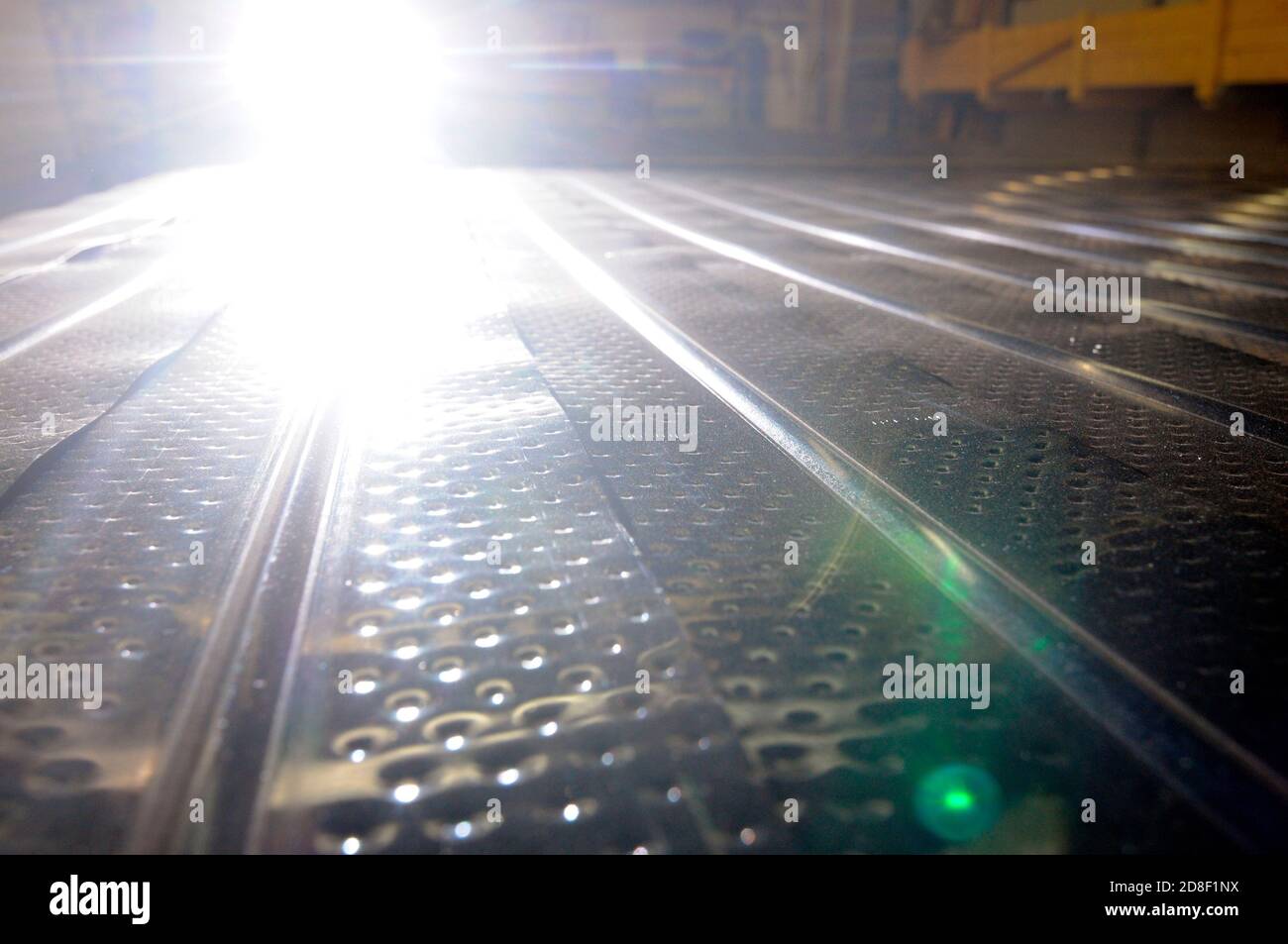 Industrielle Solartechnik Produktion in der Fabrik, Green Technology Geschäft Stockfoto