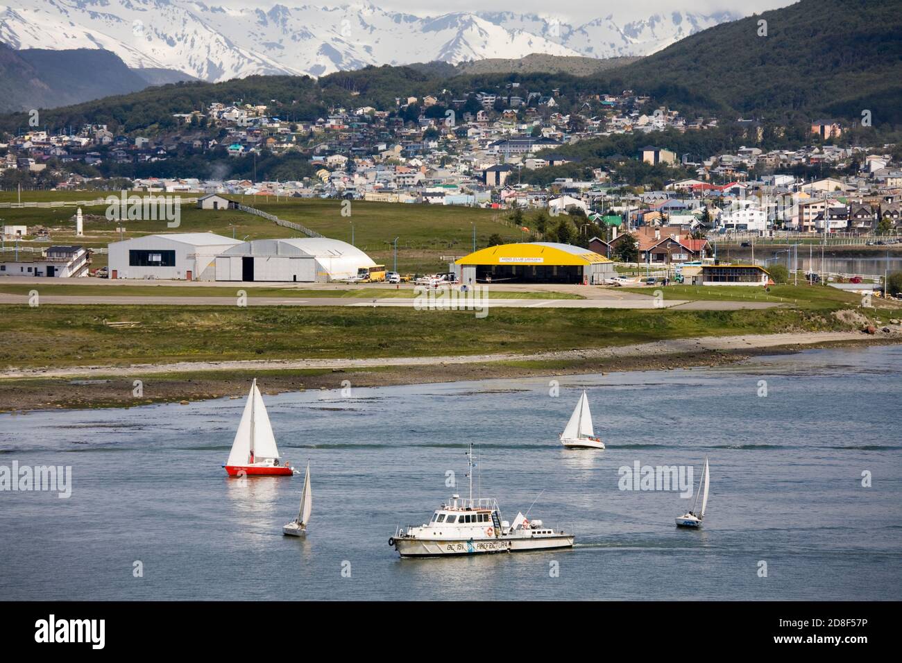 Ushuaia Flughafen & Yachten, Feuerland, Patagonien, Argentinien Stockfoto