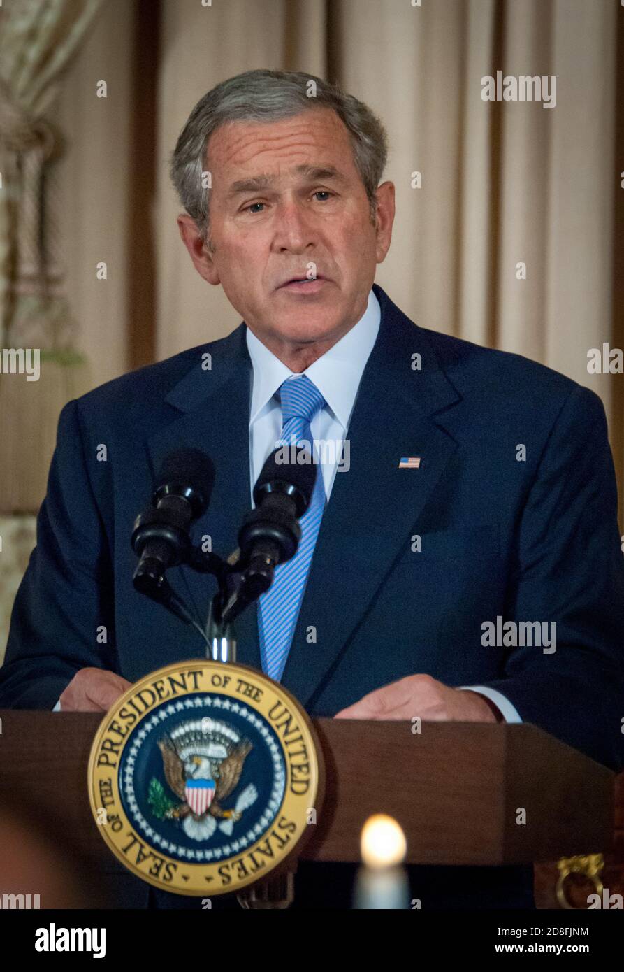 Präsident George W. Bush hält eine Rede vor dem US-Außenministerium. Foto von Liz Roll Stockfoto