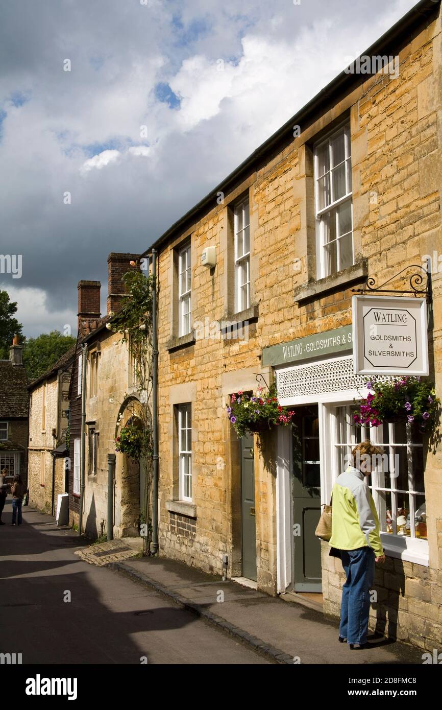 Juweliere, Lacock Village, Cotswolds District, Wiltshire County, England (Modell Veröffentlicht) Stockfoto