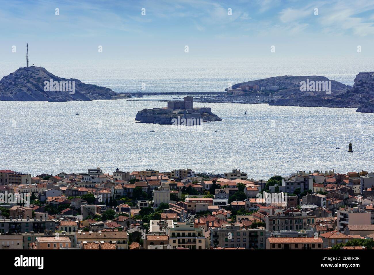 Marseille, Provence-Alpes-Côte d'Azur, Frankreich. Das Chateau d'If aus dem 16. Jahrhundert auf der Ile d'If in der Bucht von Marseille. Es ist Teil des Frioul-Bogens Stockfoto