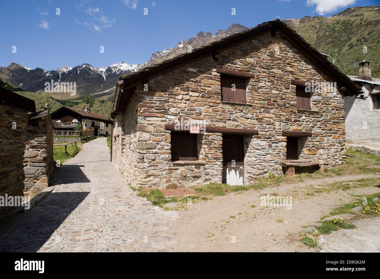 Valle di Viso (Bs), alta Valcamonica, le Case di Viso. piccolo tipico borgo rurale Stockfoto