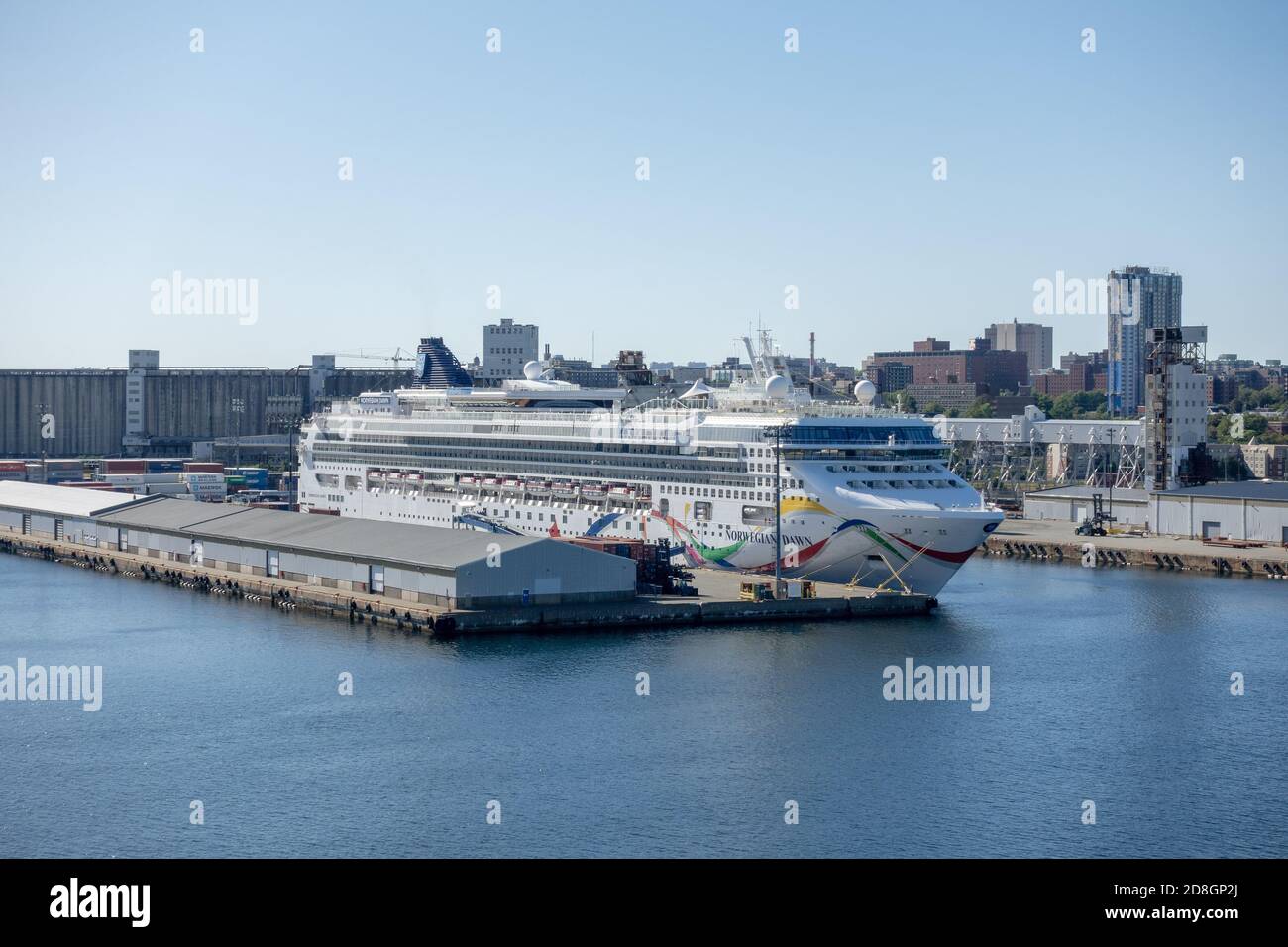 Norwegian Dawn Kreuzfahrtschiff Im Hafen Von Halifax Nova Scotia Kanada Stockfoto