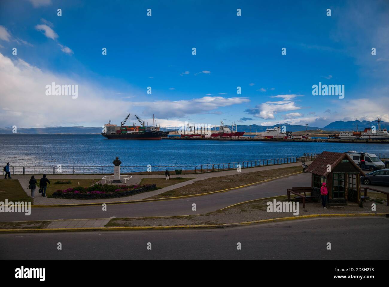 --FILE--die Straßenansicht der südlichsten Stadt der Welt, bekannt als "das Ende der Welt", Ushuaia, Argentinien, 16. Februar 2016. Stockfoto