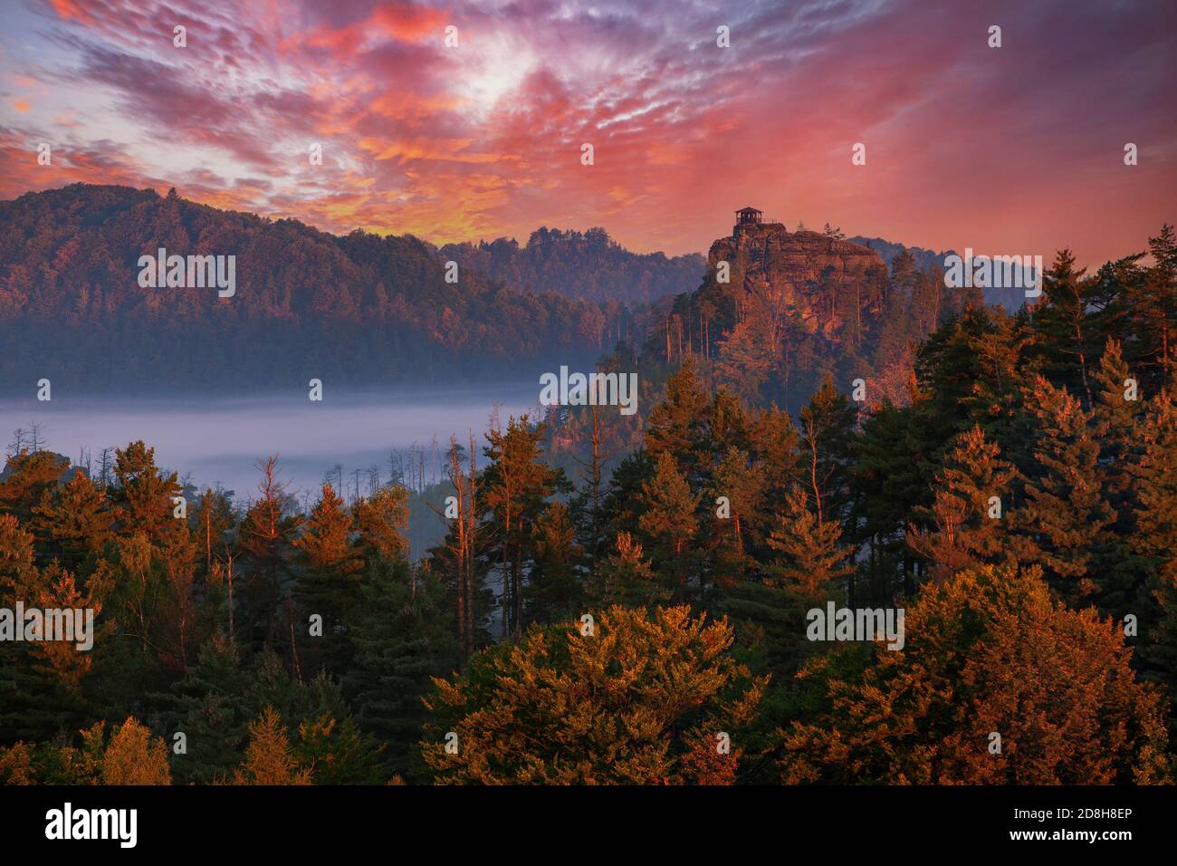Sonnenuntergang über der Böhmischen Schweiz Stockfoto