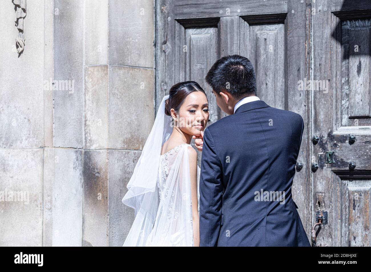 Japanisches Hochzeitskleid Stockfotos Und Bilder Kaufen Alamy