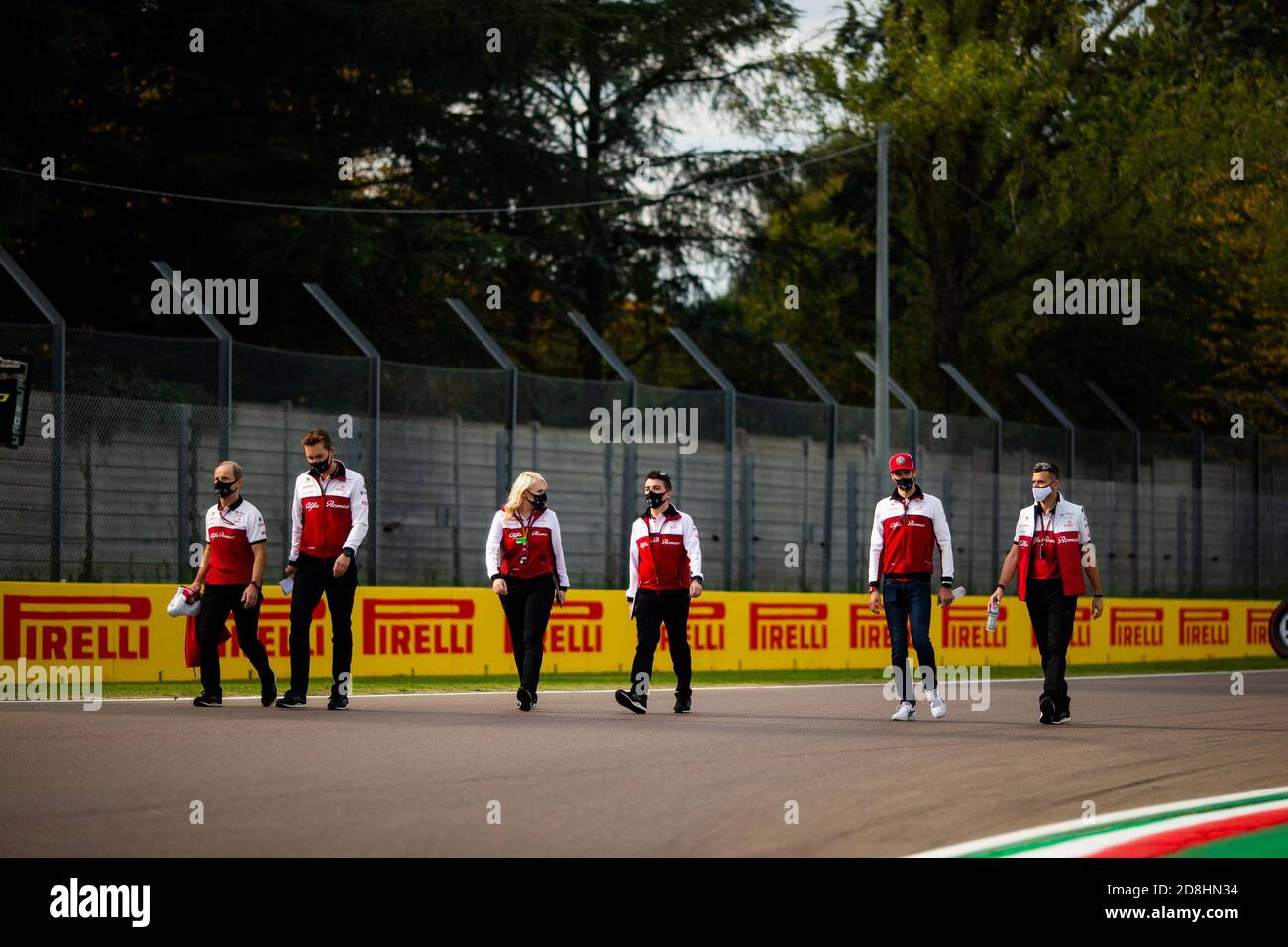 Alfa Romeo Racing ORLEN Team, Track Walk während der Formel 1 Emirates Gran Premio Dell'emilia Romagna 2020, Emilia Romagna Grand Prix, vom 31. Oktober bis 1. November 2020 auf dem Autodromo Internazionale Enzo e Dino Ferrari, in Imola, Italien - Foto Joao Filipe / DPPI Credit: LM/DPPI/Joao Filipe/Alamy Live News Stockfoto