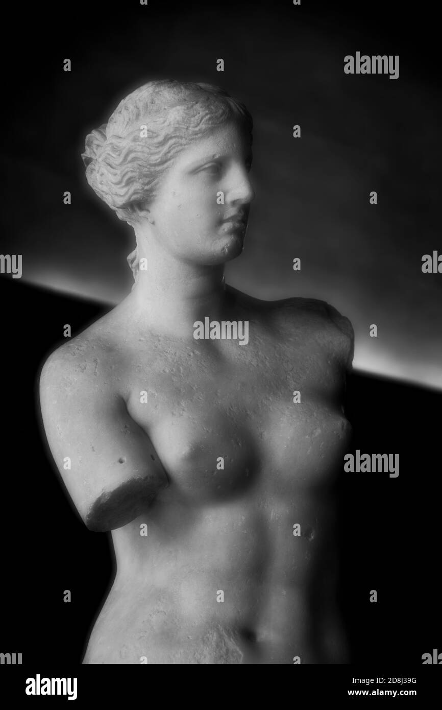 Schwarz-weißes Halbbildnis der Skulptur Venus de Milo. Stockfoto