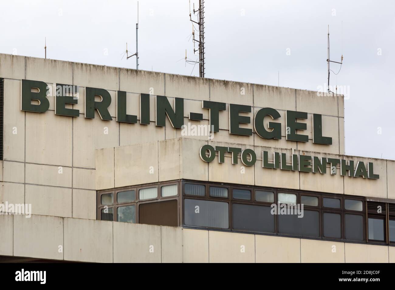 Berlin, Deutschland - 27. Oktober 2020: Flughafengebäude Berlin Tegel TXL in Deutschland. Stockfoto