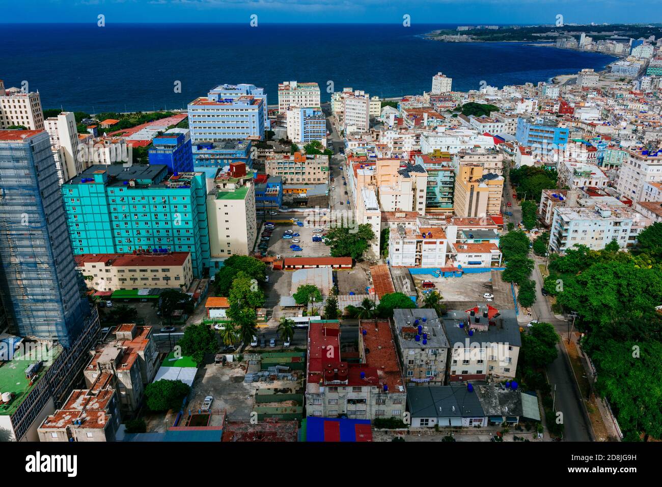 Luftaufnahme des El Vedado Viertels bei Sonnenuntergang. La Habana - La Havanna, Kuba, Lateinamerika und die Karibik Stockfoto