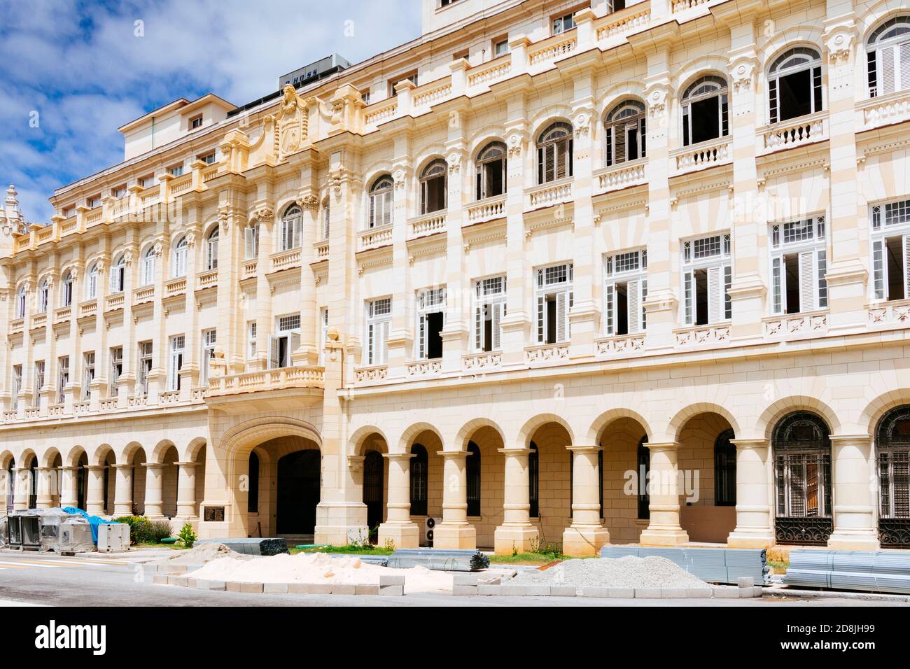 Das Museum der Revolution - Museo de la Revolución. Das Museum befindet sich im ehemaligen Präsidentenpalast aller kubanischen Präsidenten. Es wurde die Stockfoto