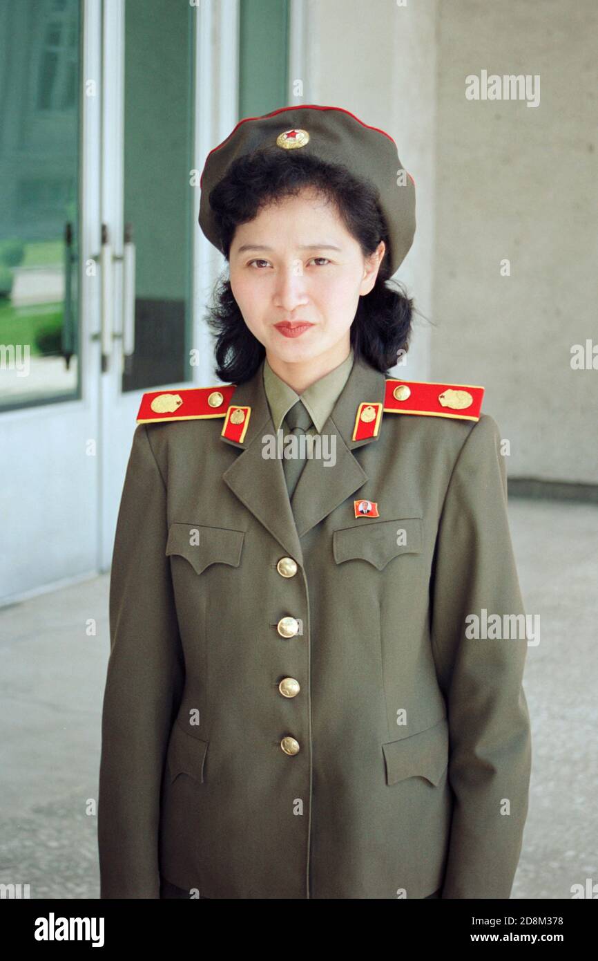 Reiseleiter im Victorious Vaterland Liberation war Museum, Pjöngjang Stockfoto