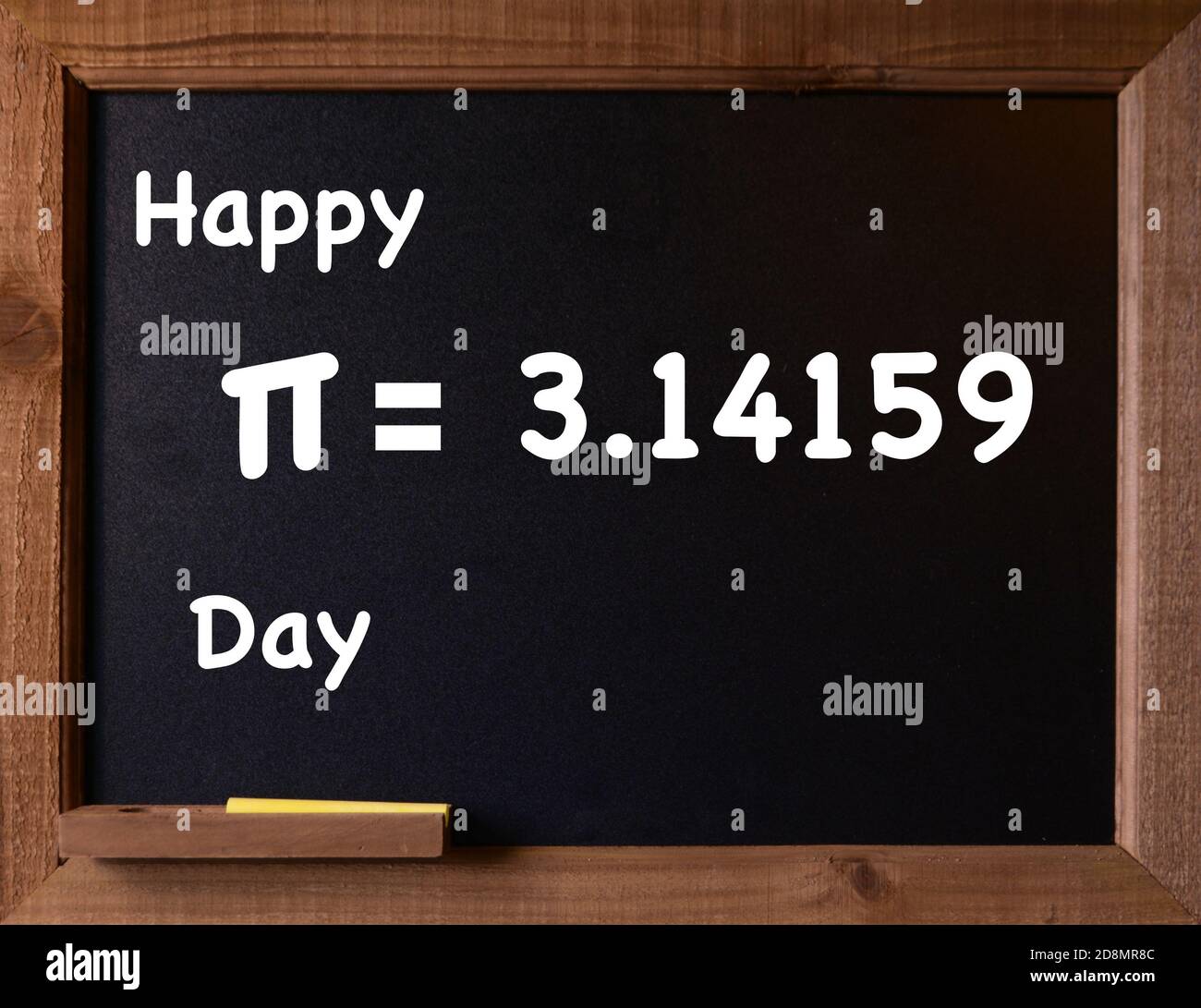 Tafel mit Happy Pi Day-Nachricht, Stockfoto