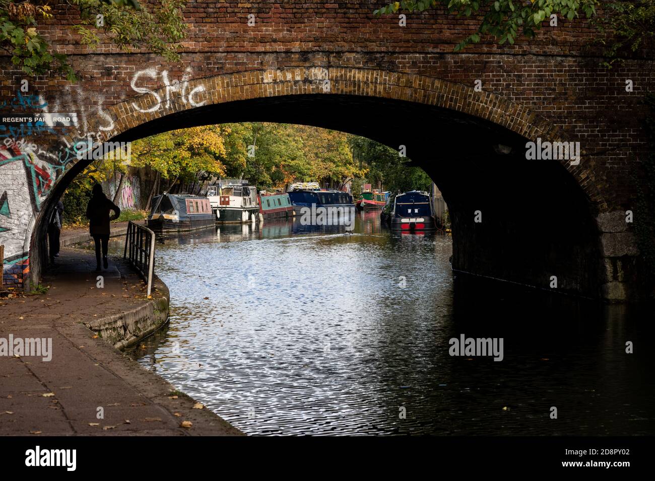 London Camden und entlang des Kanals Stockfoto