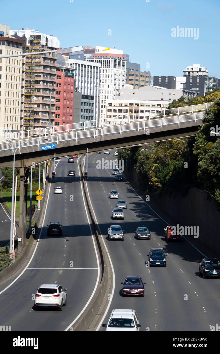 Die Terrace Autobahn und Hochhäuser, Wellington, Nordinsel, Neuseeland Stockfoto