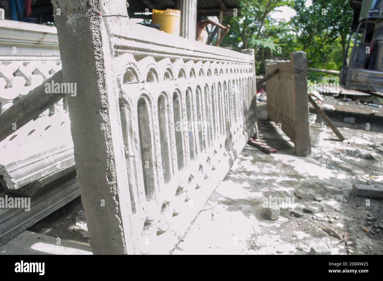 Zuerst bekannt auf antiker römischer Architektur. Alte römische Erbauer verwendeten Beton und gossen das Material bald in Formen, um ihren Komplex zu bauen Stockfoto