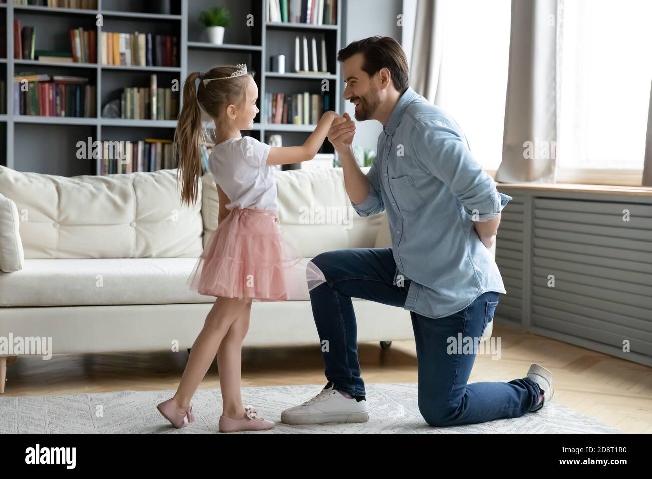 Dort Auf Einladung Der Tochter Stockfotos Und Bilder Kaufen Alamy