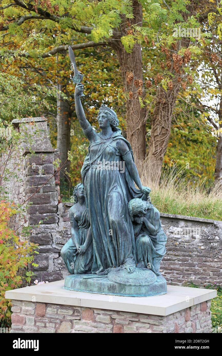 Statue von Boudica, Brecknock Museum & Art Gallery, Watton Gate, Brecon, Brecknockshire, Powys, Wales, Großbritannien, Großbritannien, Großbritannien, Großbritannien, Europa Stockfoto