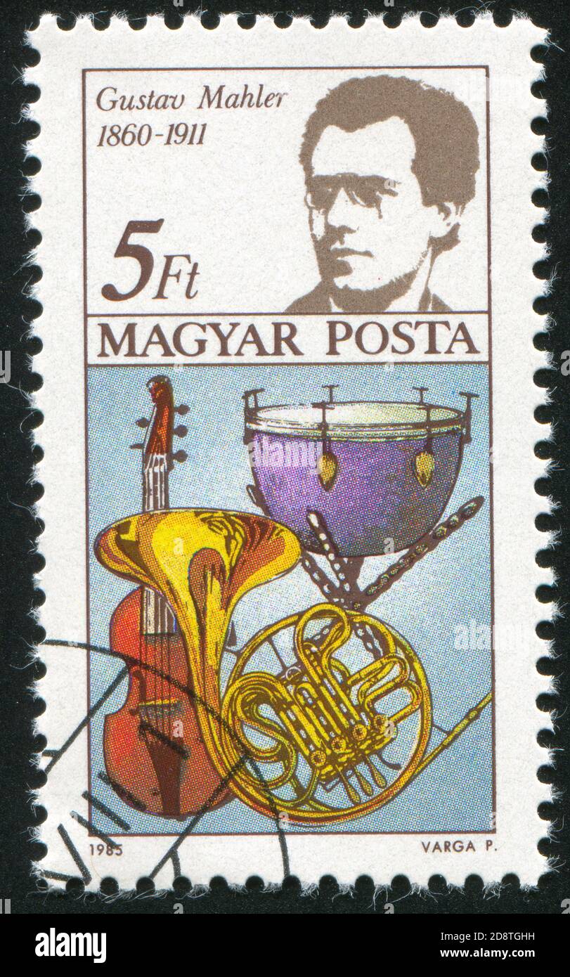 UNGARN - UM 1985: Stempel gedruckt von Ungarn, zeigt Gustav Mahler (1860-1911), Pardessus de viole, Kesseltrommel, Doppelhorn, um 1985 Stockfoto