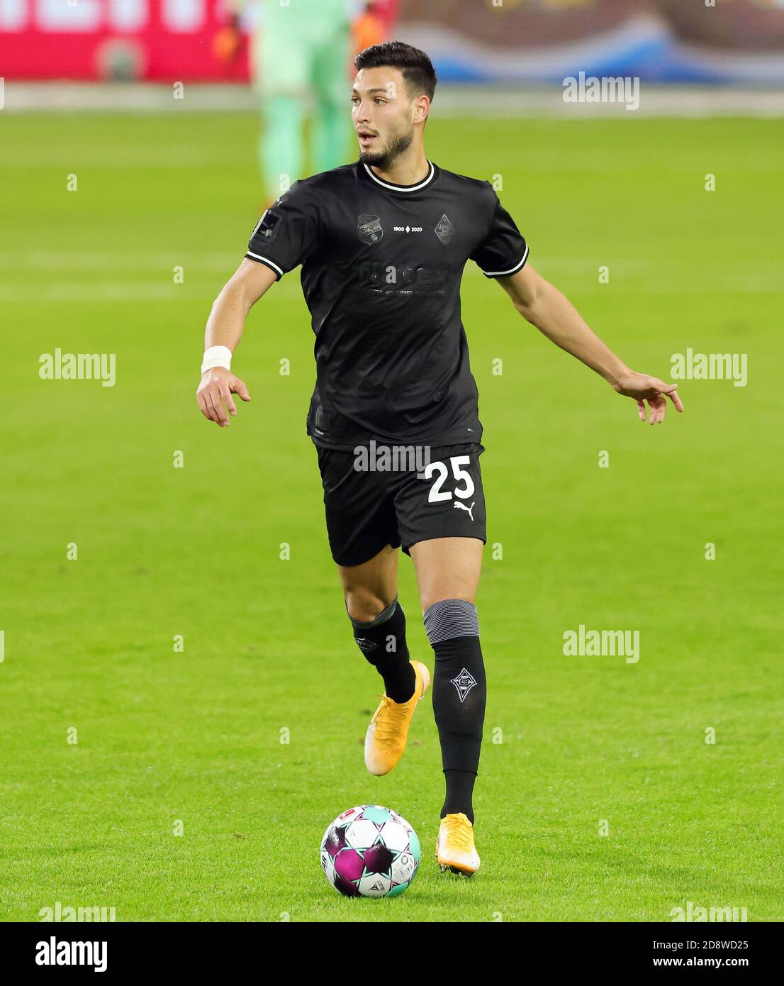 Ramy Bensebaini von Monchengladbach während der Bundesliga Spiel zwischen Borussia Monchengladbach und Red Bull Leipzig auf C Stockfoto