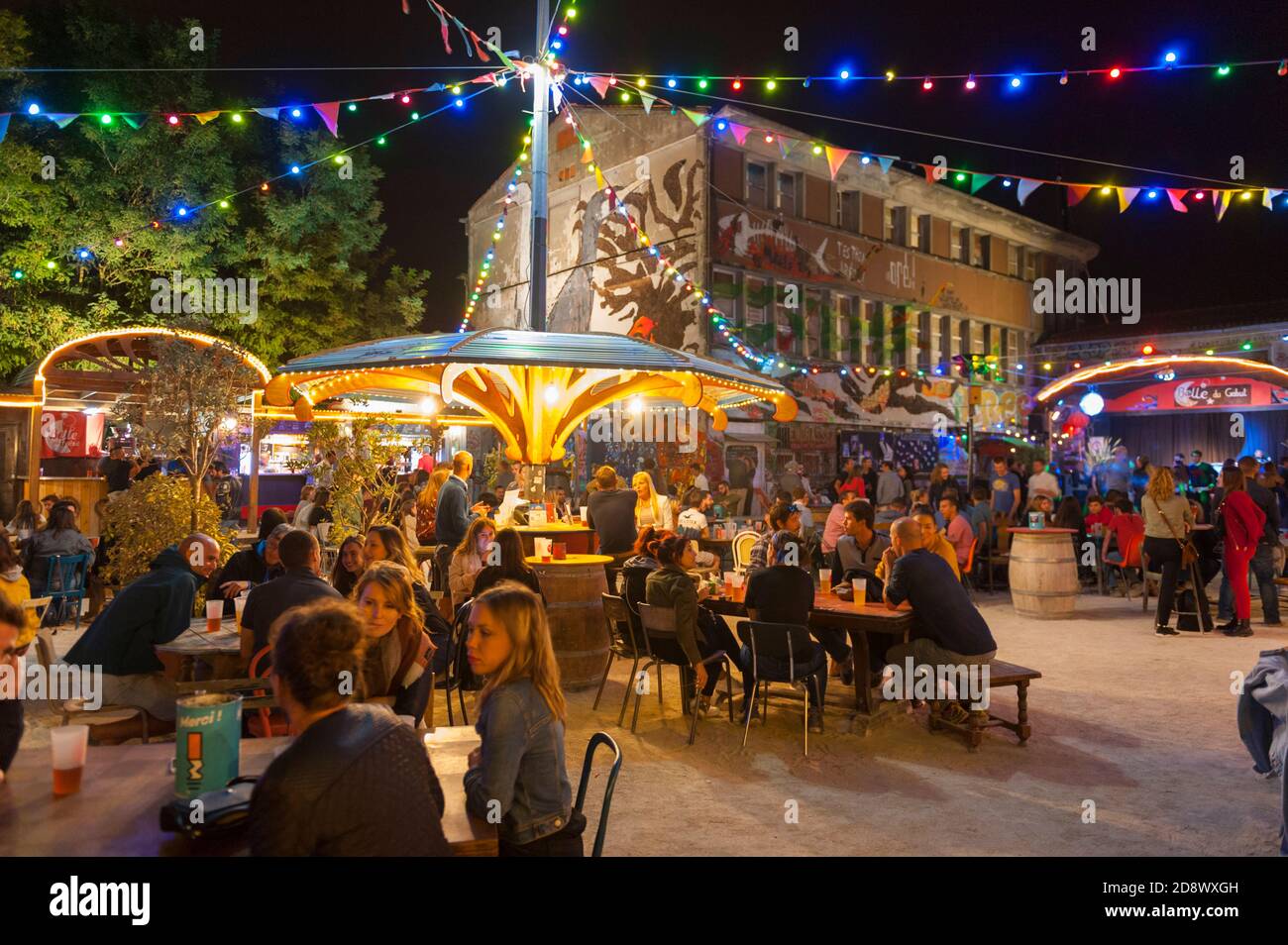 Frankreich, Charente-Maritime (17), La Rochelle, le Gabut Bereich, alte Port Brachland in Street Art umgewandelt, Open-Air-Café namens Guingette La Belle du gab Stockfoto