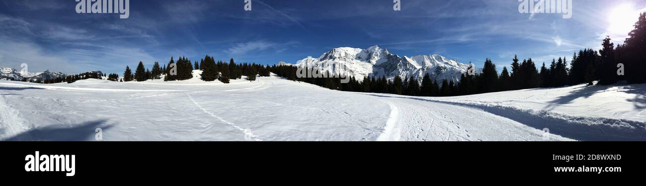 Panoramablick auf das Skigebiet von ​​Les Houches bei Chamonix Mont-Blanc Stockfoto