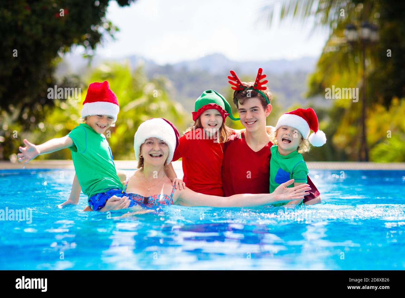 Weihnachts pool -Fotos und -Bildmaterial in hoher Auflösung – Alamy